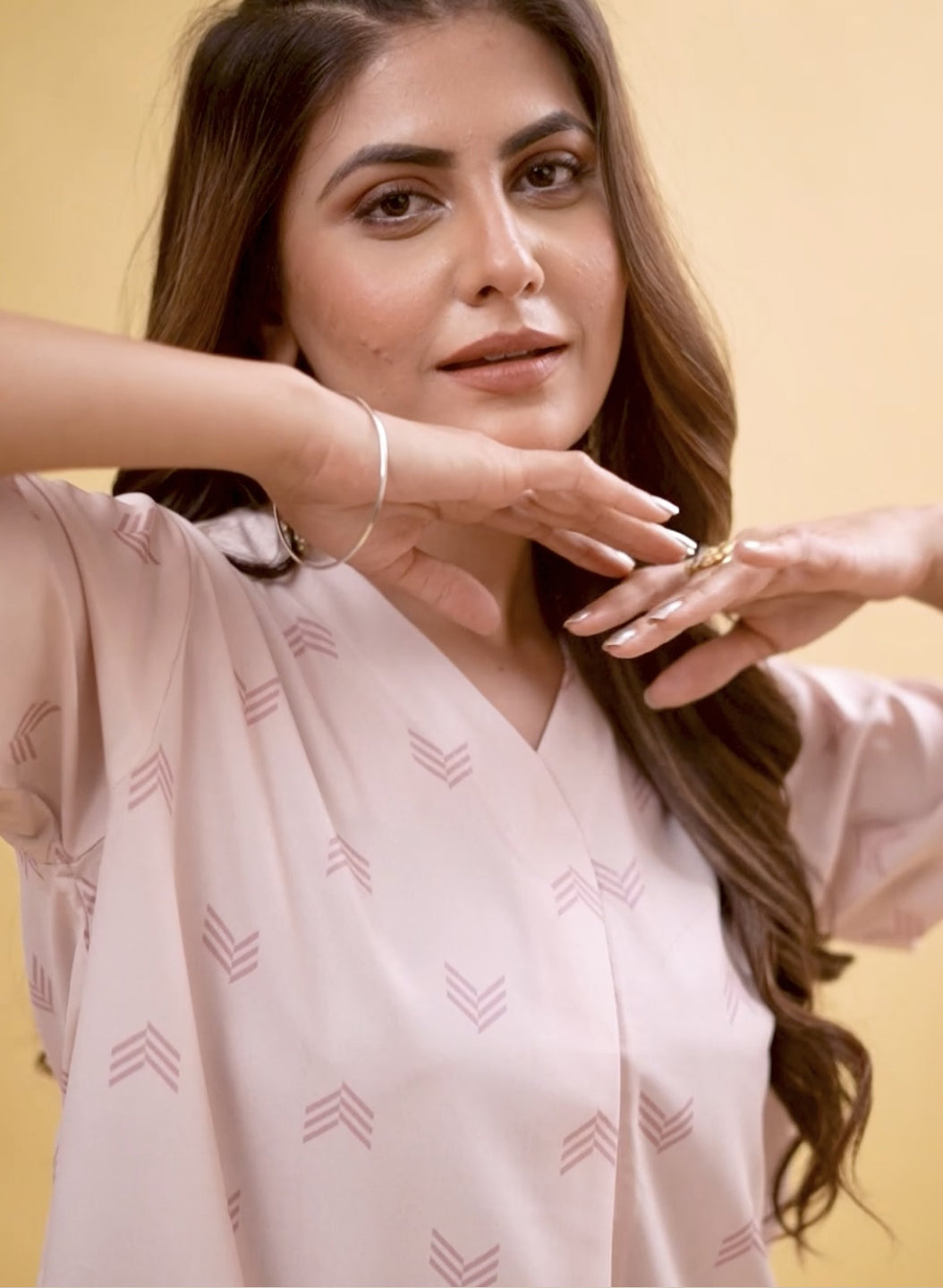mingora iconic loungewear set
