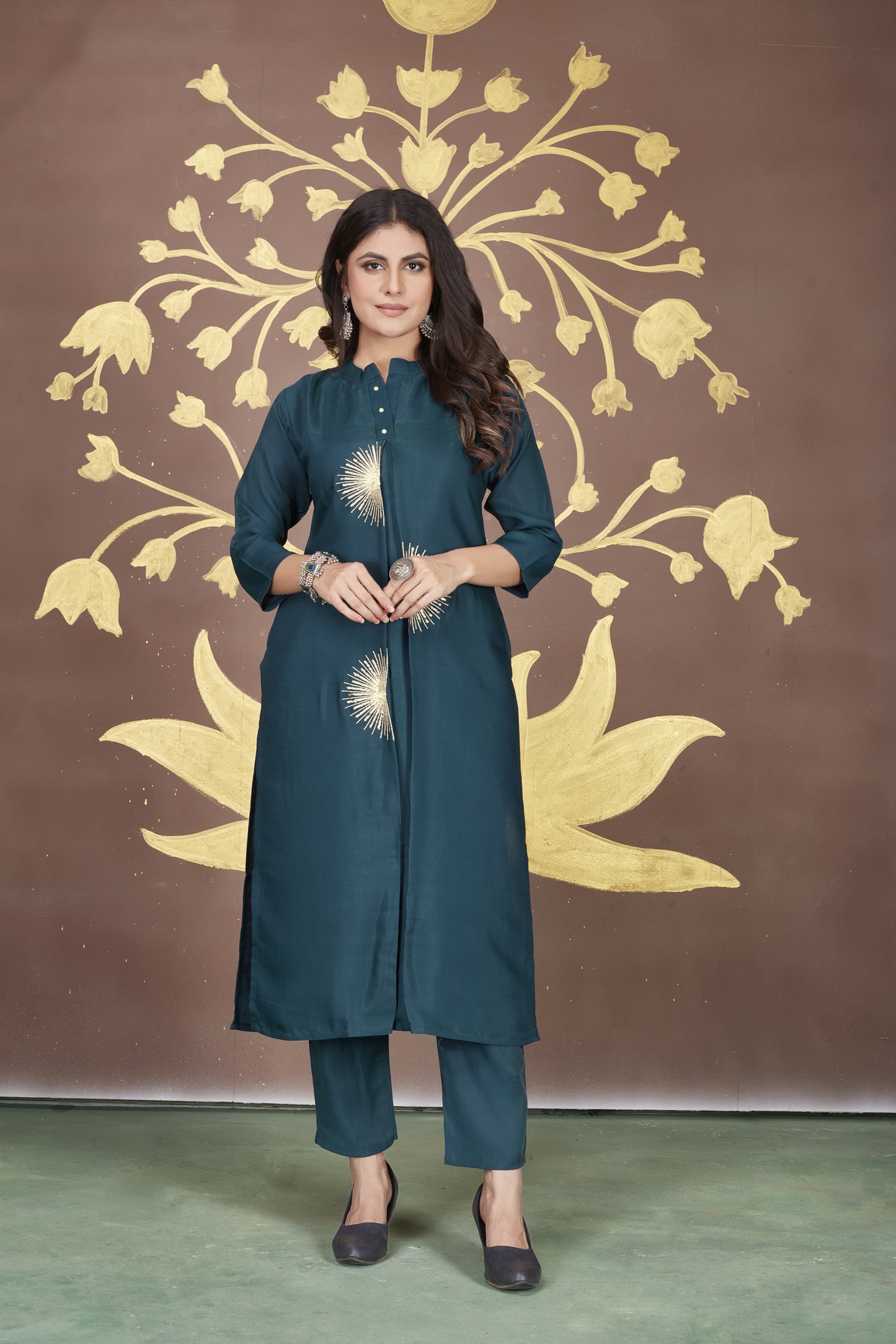 Elegant Viscose cube sequence embroidered co-ord's