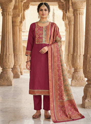 MINGORA MAGENTA LENIN KURTA SET WITH DUPATTA