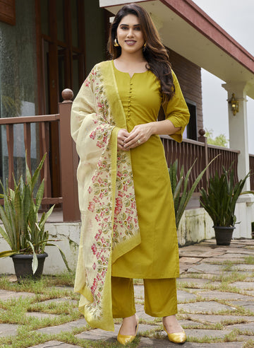 Aastha-pure cotton kurta pant set with pichwai dupatta
