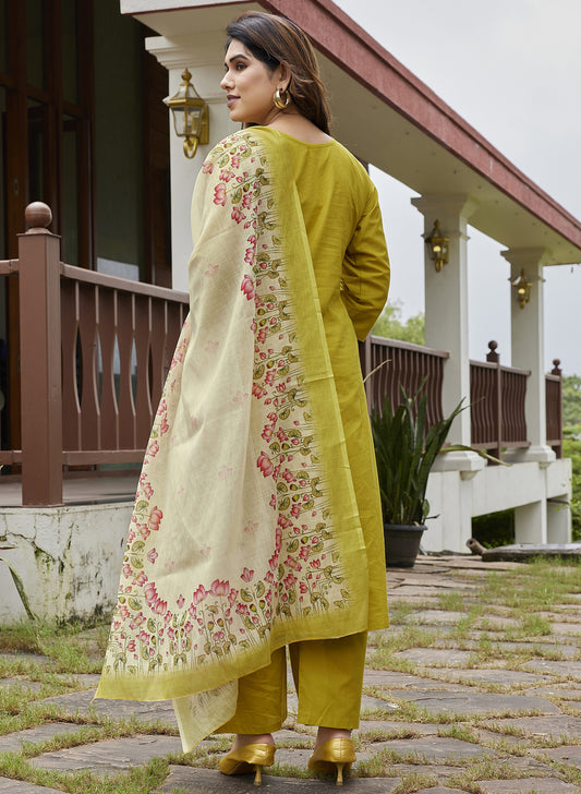 Aastha-pure cotton kurta pant set with pichwai dupatta