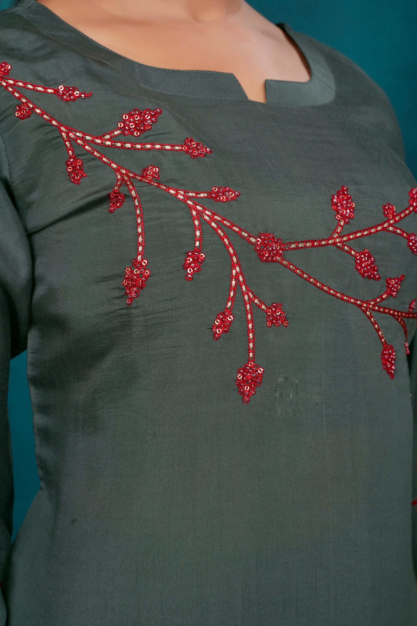 Elegant Viscose cube sequence embroidered co-ord's
